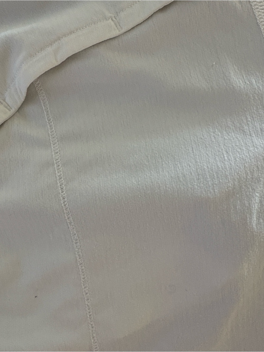 Lululemon Speed Up Lined Shorts 4” | White | Size 6 Tall - Picture 3 of 7